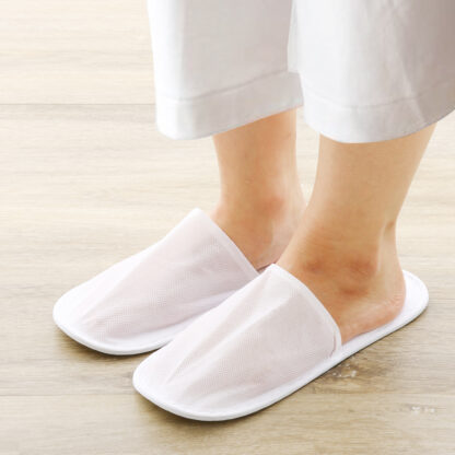 使い捨てスリッパ